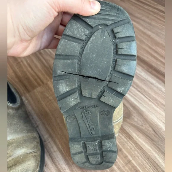 Blundstones - Size 5 - Picture 7 of 8